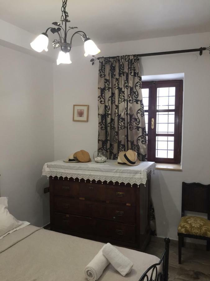Rania'S House Villa İdra Dış mekan fotoğraf